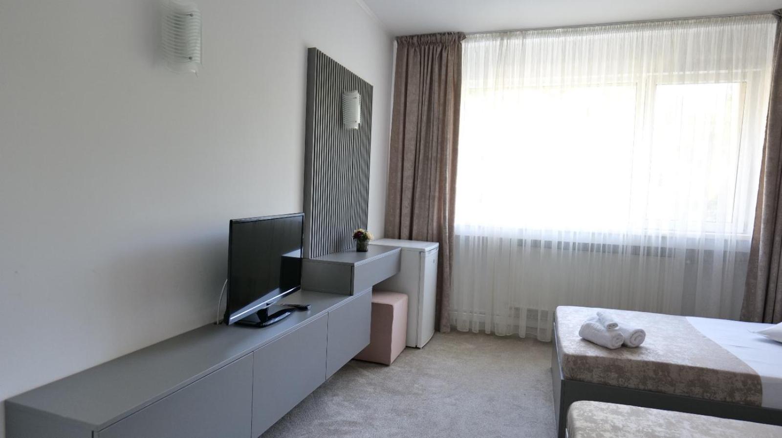 Hotel Parc Craiova Extérieur photo