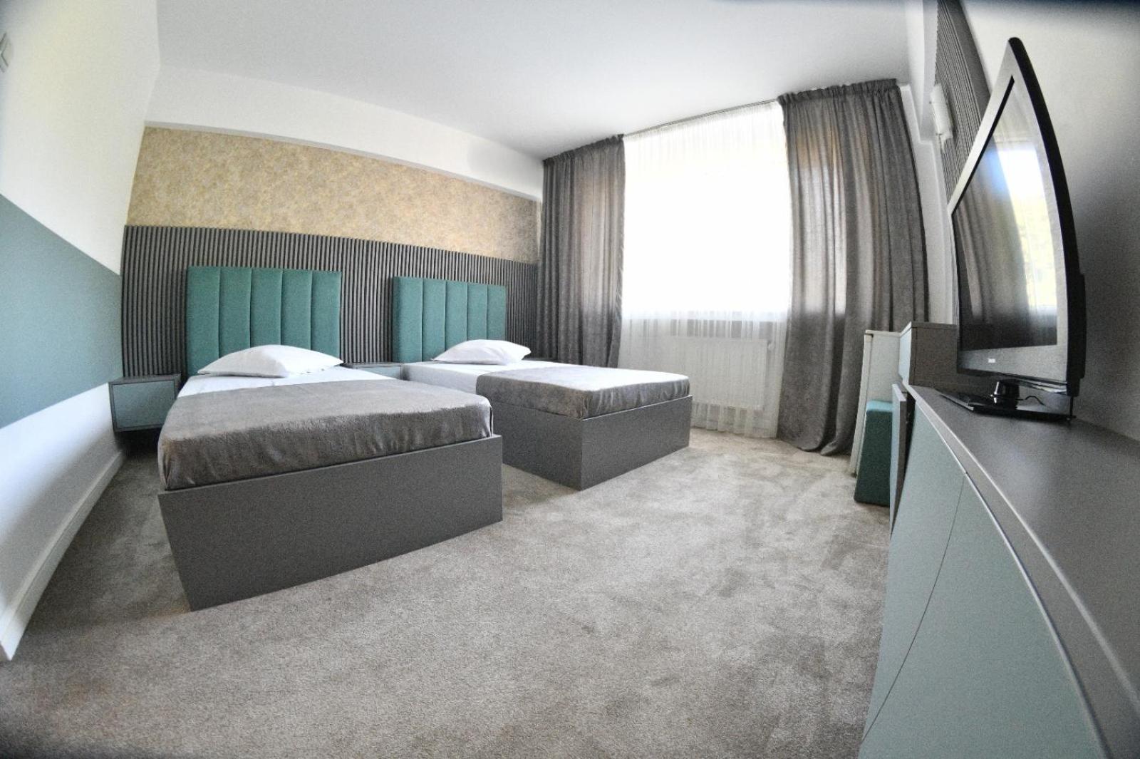 Hotel Parc Craiova Extérieur photo