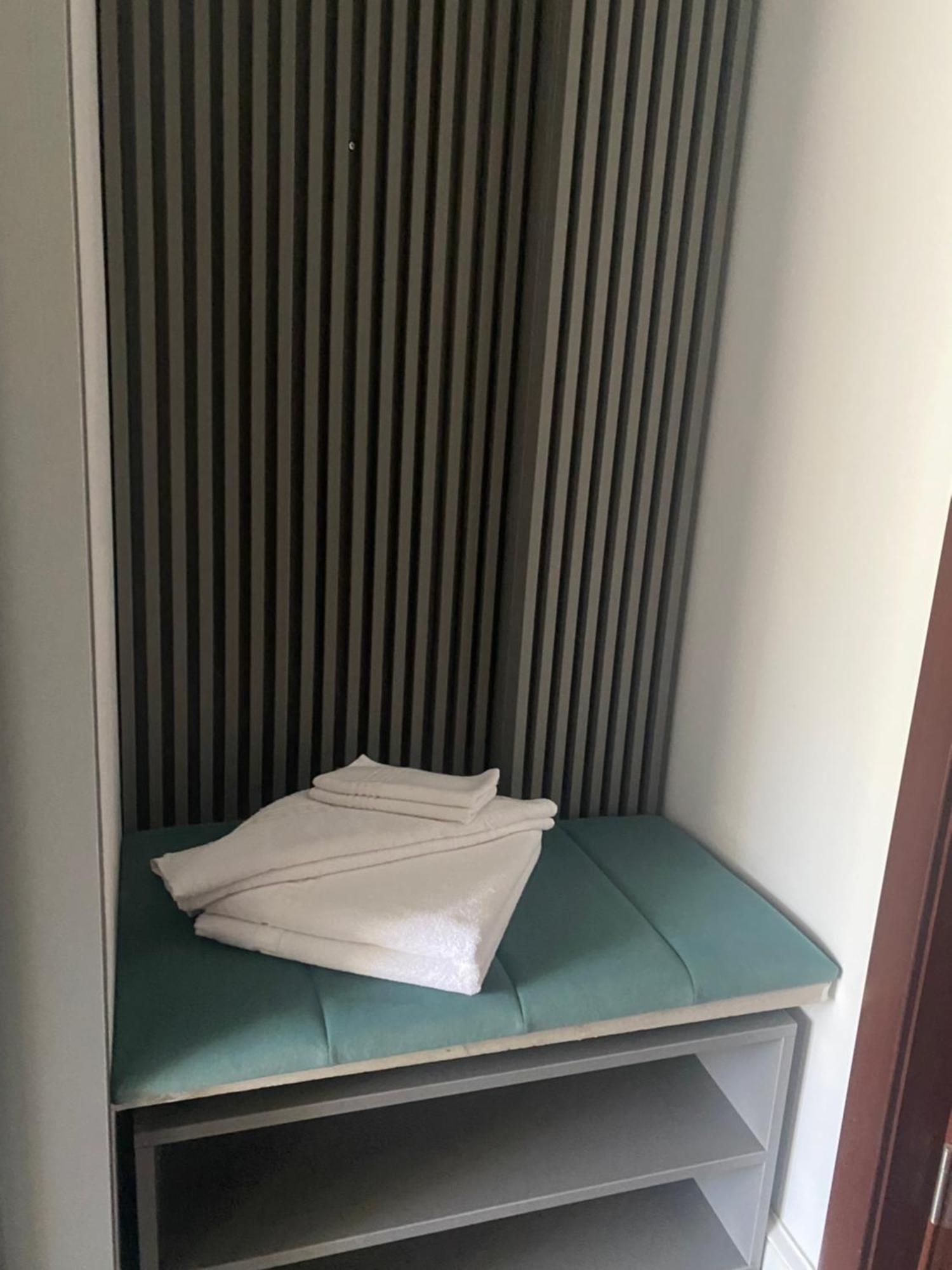 Hotel Parc Craiova Extérieur photo
