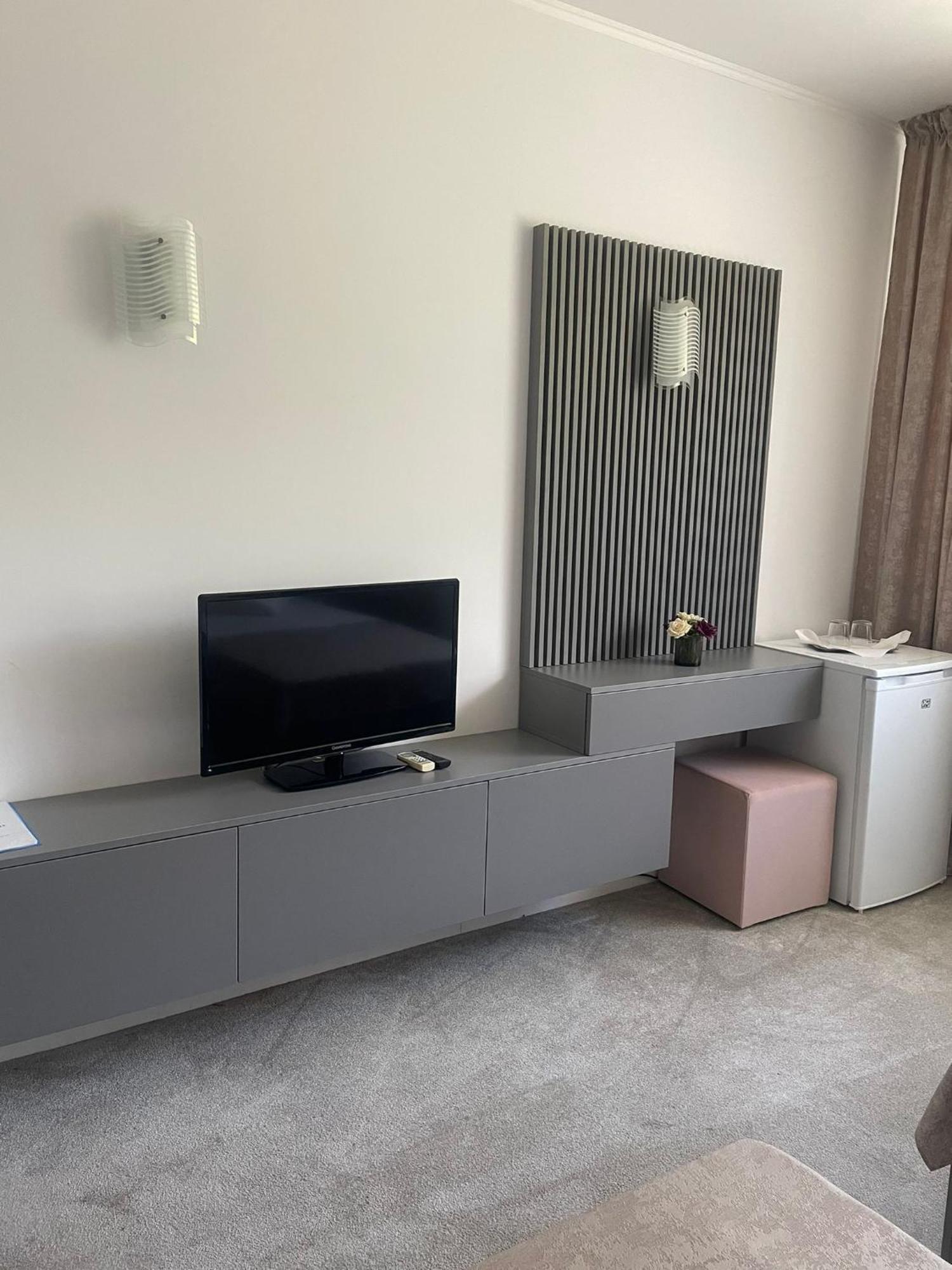 Hotel Parc Craiova Extérieur photo