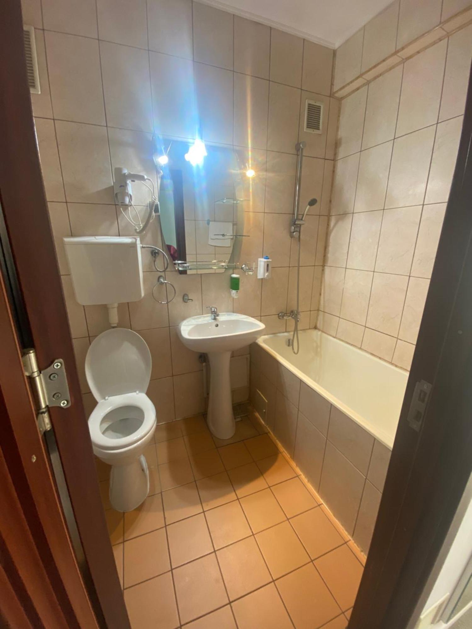 Hotel Parc Craiova Extérieur photo