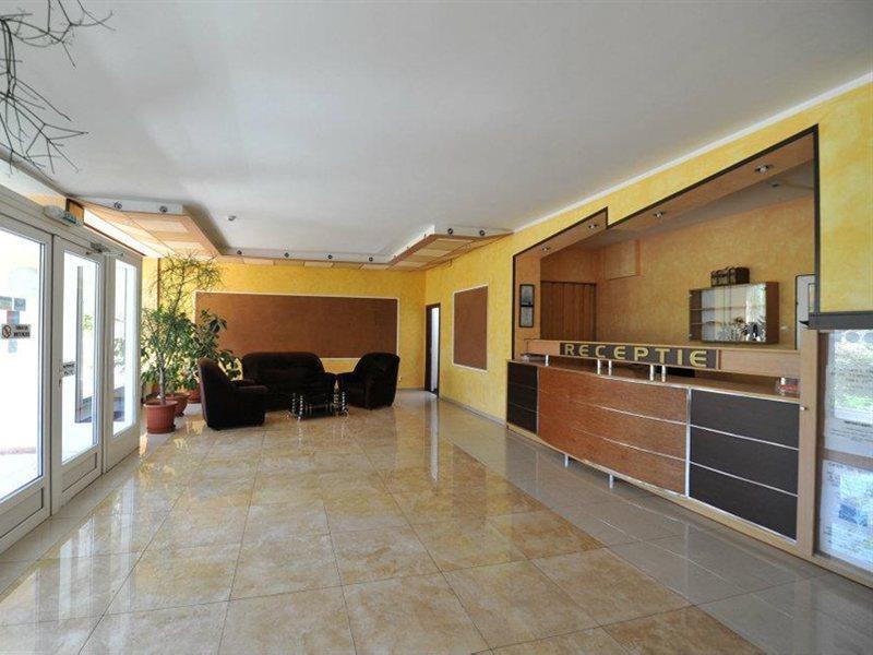 Hotel Parc Craiova Extérieur photo